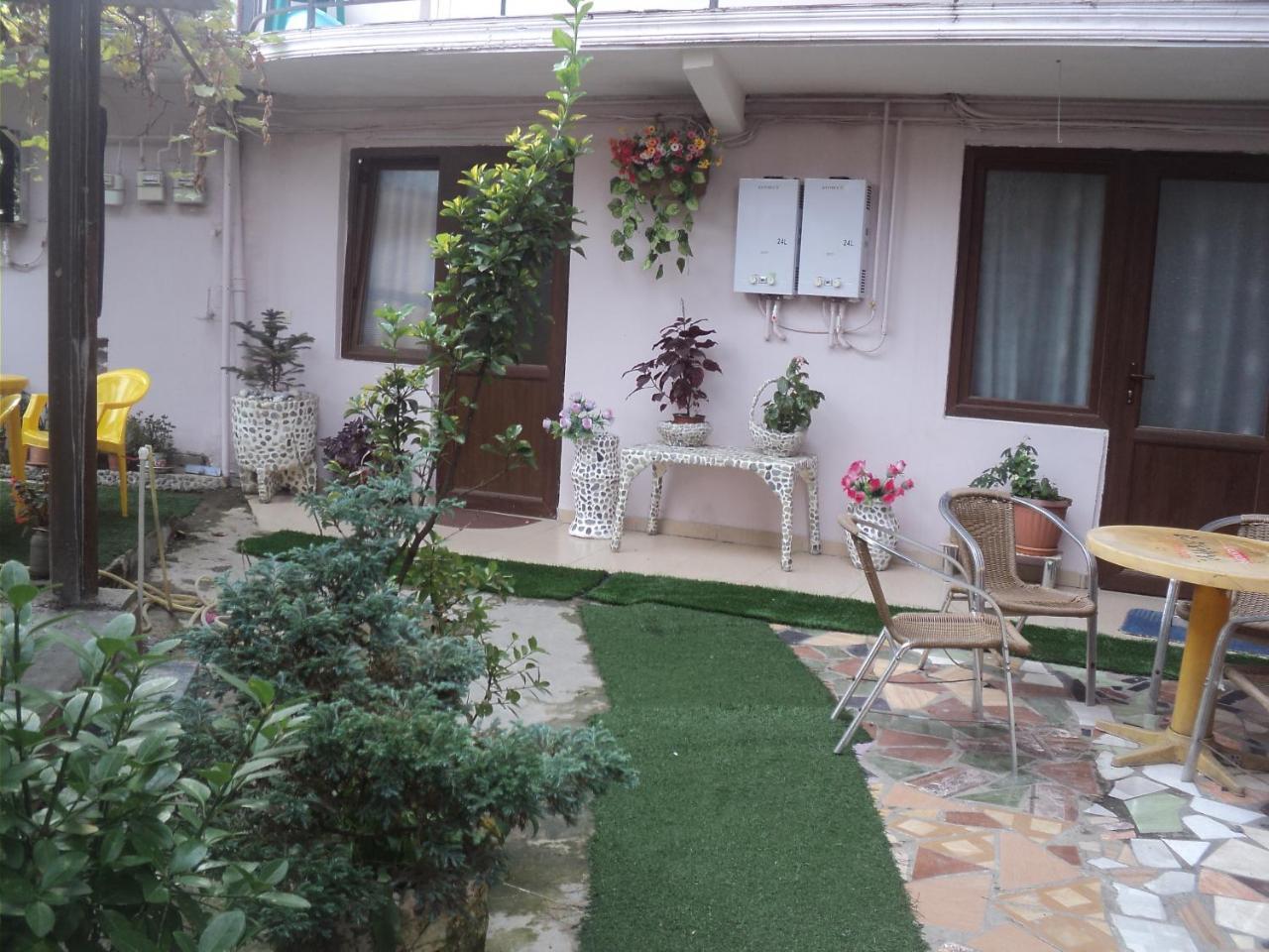 Aparthotel Palma 1-1 Batumi Zewnętrze zdjęcie